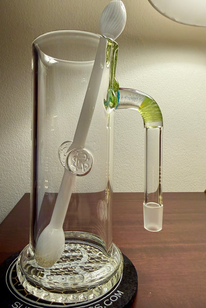 20 oz dichro and drips banger mug
